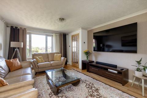 30 Carnbee Crescent, Edinburgh, EH16 6GF
