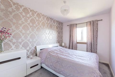 30 Carnbee Crescent, Edinburgh, EH16 6GF