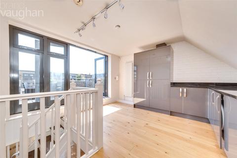 3 bedroom end of terrace house for sale - Gloucester Road, Brighton, East Sussex, BN1