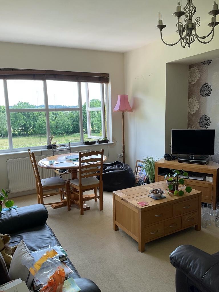 Brantridge Lane, Staplefield RH17 1 bed flat £975 pcm (£225 pw)