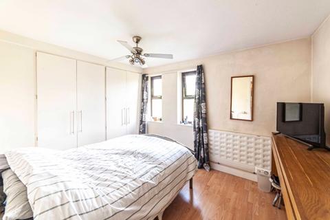 1 bedroom flat for sale - St Phillip's Drive, Royton, OL2
