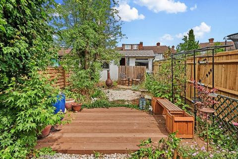 204 Kingsbridge Road, Morden, SM4 4PZ