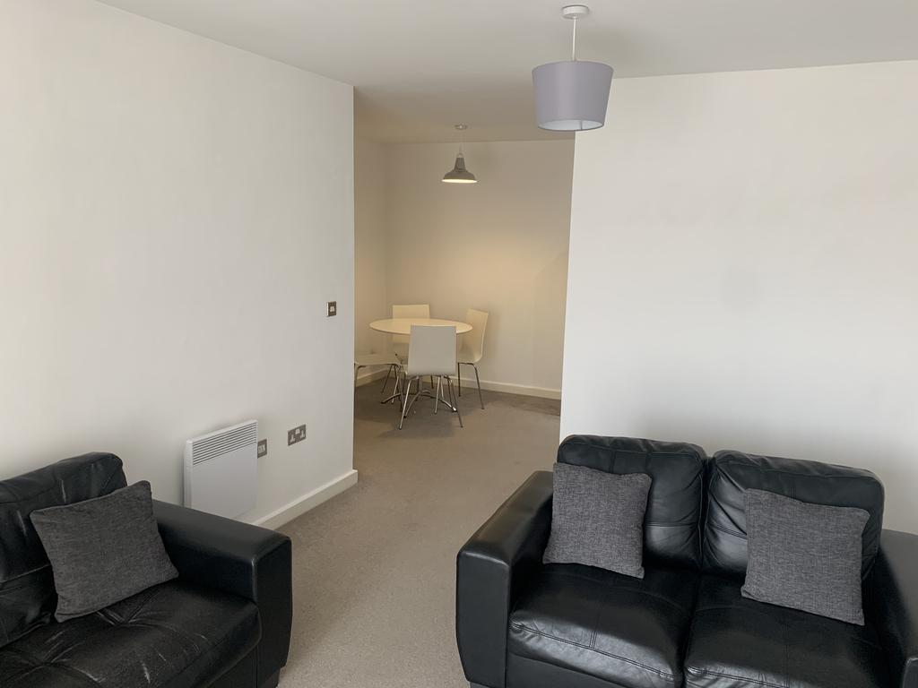 Heritage Way, Wigan WN3 2 bed apartment £695 pcm (£160 pw)