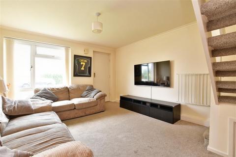 2 bedroom terraced house for sale - Rothervale, Horley, Surrey