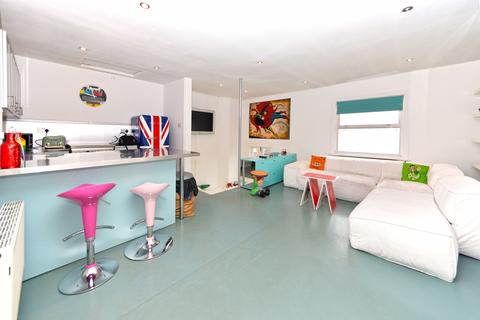 1 bedroom flat for sale - Loftus Road, London, W12