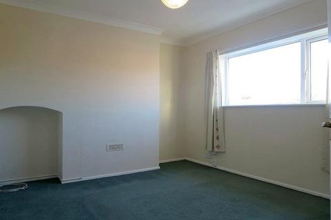 2 bedroom flat to rent, Green Close, Walton, Stone, ST15