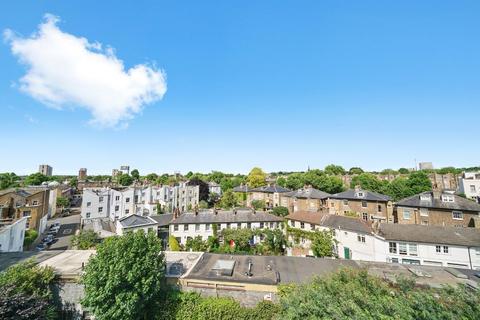 3 bedroom flat to rent - Royal Crescent, London, W11