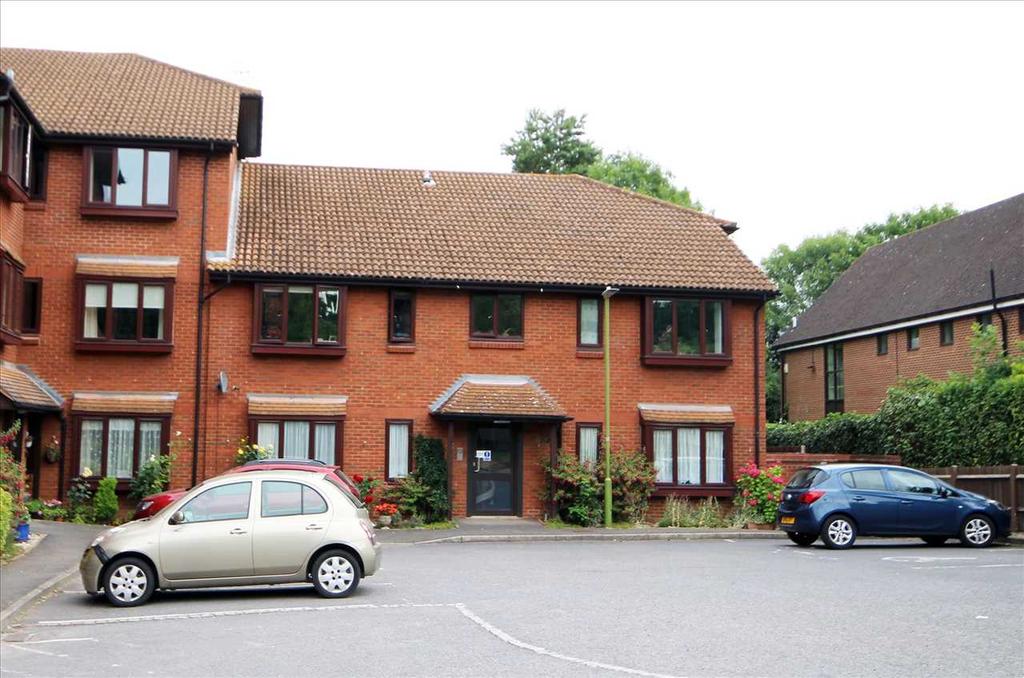 Meadowcroft, Bushey, WD23. 2 bed retirement property £299,950