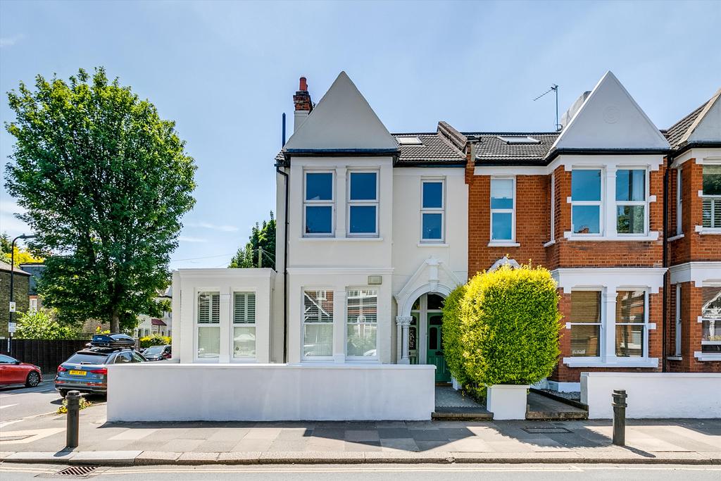 Southfield Road, London, W4 3 bed flat £875,000