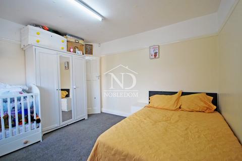 418 Allenby Road, Southall, UB1 2HT