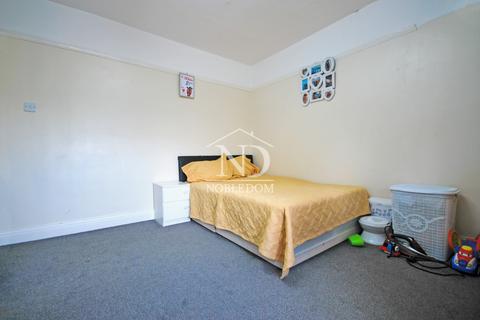 418 Allenby Road, Southall, UB1 2HT