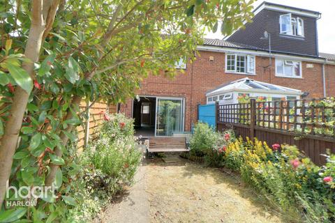 94 Bynghams, Harlow, CM19 5NT