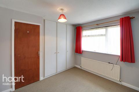 94 Bynghams, Harlow, CM19 5NT