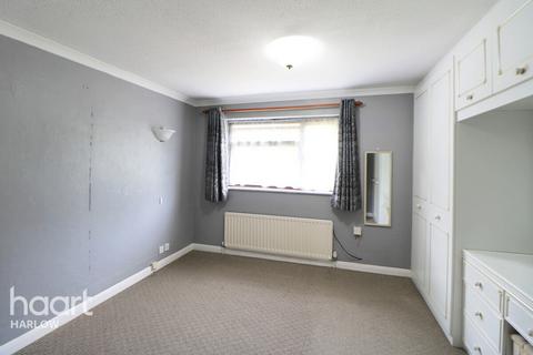 94 Bynghams, Harlow, CM19 5NT