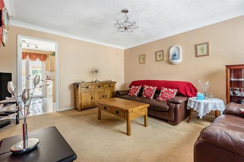 3 bedroom detached house for sale - Silver Birch Drive, Middleton-on-Sea, Bognor Regis, PO22
