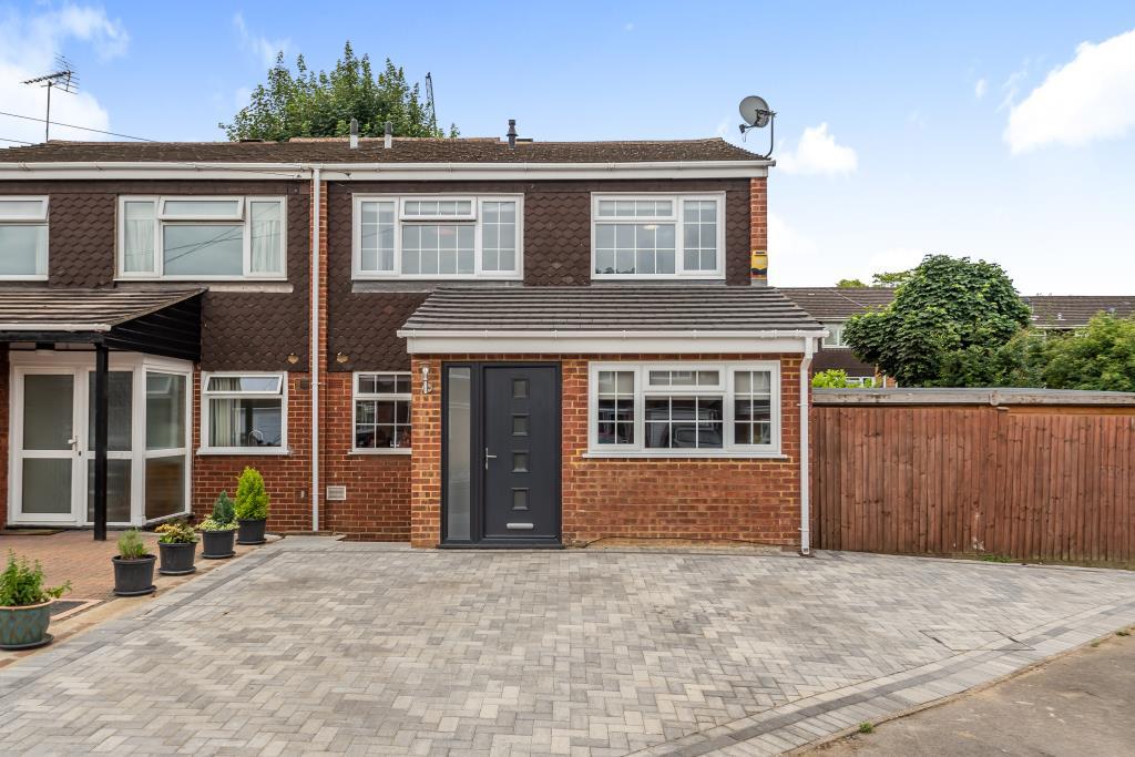 Burnham, Berkshire, SL1 4 bed semidetached house for sale £575,000