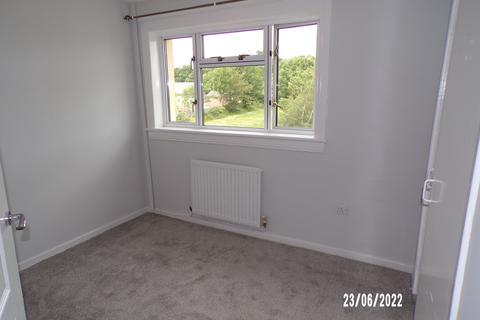 3 bedroom flat to rent - Brediland Road, Linwood PA3