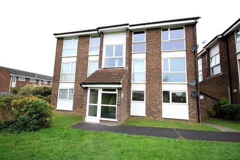 2 bedroom apartment to rent - Larkspur Court, Candytuft Road, Chelmsford, CM1