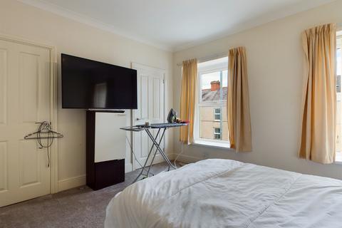 52 Bolgoed Road, Pontarddulais, Swansea, SA4 8JF