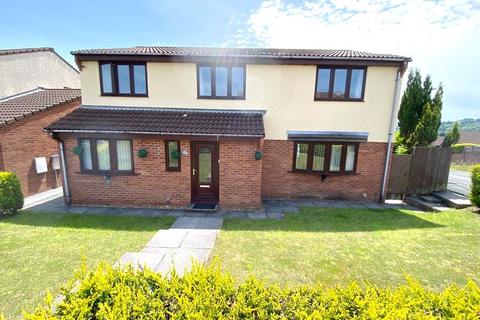28 Bryn Hawddgar, Clydach, Swansea, SA6 5LA