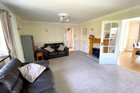 28 Bryn Hawddgar, Clydach, Swansea, SA6 5LA