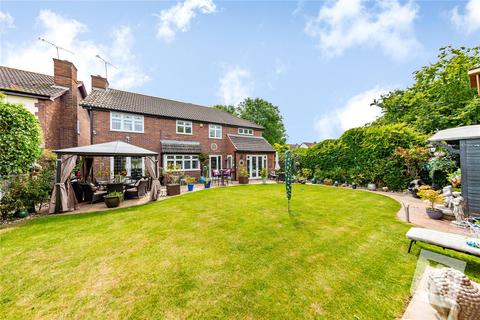 6 bedroom detached house for sale, Shaw Close, Hornchurch, RM11