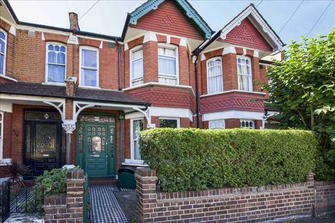 3 bedroom terraced house to rent, Revelstoke Road, London