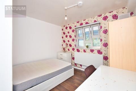 4 bedroom flat to rent, Shandy Street, Stepney, Mile End, London, E1