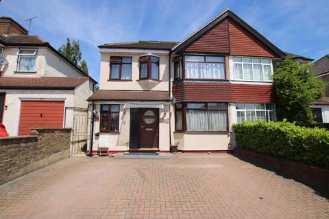 4 bedroom semi-detached house for sale - Balmoral Road, Watford
