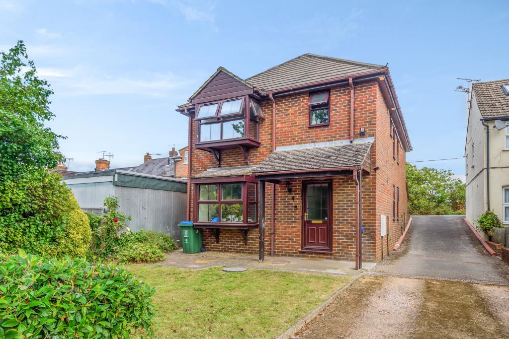 Buckland Wharf Court, Aston Clinton... Studio £140,000