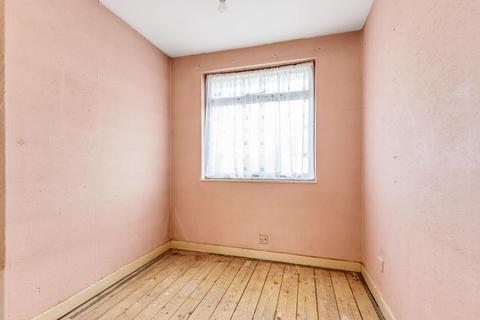 11 Conway Drive, Ashford, TW15 1RQ