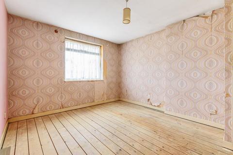 11 Conway Drive, Ashford, TW15 1RQ