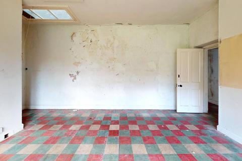 17 - 19 Bonnethill Road, Pitlochry, PH16 5BS
