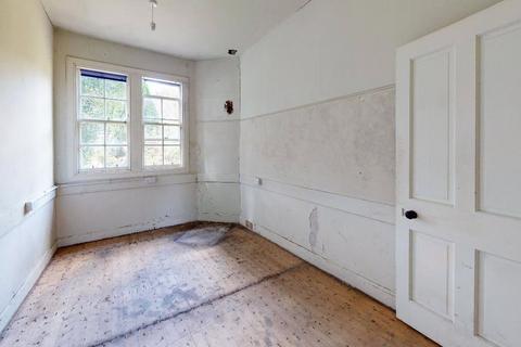 17 - 19 Bonnethill Road, Pitlochry, PH16 5BS