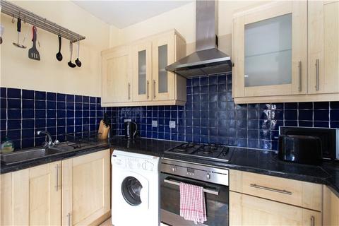 2 bedroom apartment for sale, Heyford Avenue, London, SW8