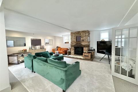 5 bedroom semi-detached house to rent, Grange Lane, Letchmore Heath, Watford, Hertfordshire, WD25