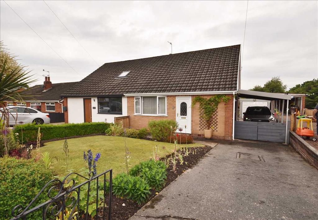 Yeadon Grove, Chorley 3 bed semidetached house £195,000