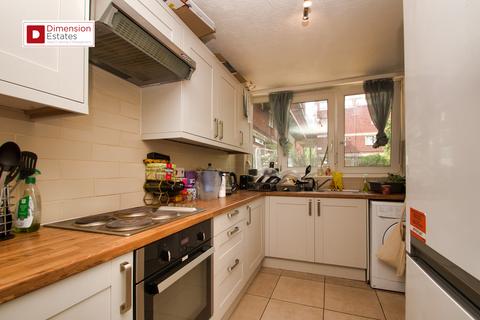 3 bedroom maisonette to rent, Bartholomew Court, 163 Old Street, City Road, Angel, EC1V