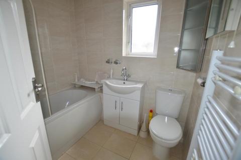 1 bedroom in a house share to rent, Sterte Road, Poole, Dorset, BH15 2AH