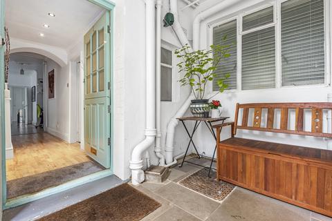Flat 1, 24 Morden Road, London, SE3 0AA