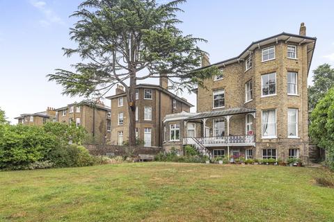 Flat 1, 24 Morden Road, London, SE3 0AA