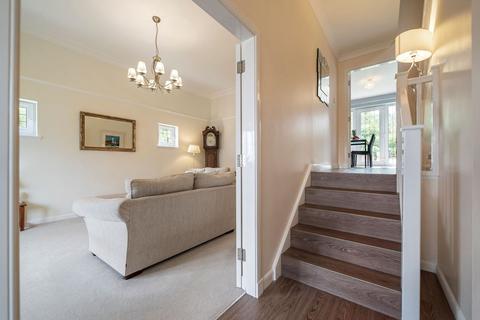 4 bedroom detached house for sale - Abbotsford Gardens, Newton Mearns, Glasgow, G77 6FJ