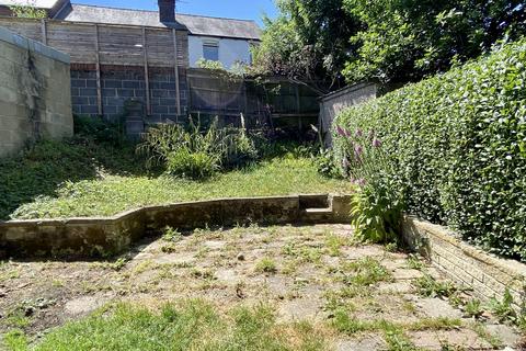 10 Meadow Head, Sheffield, S8 7UD