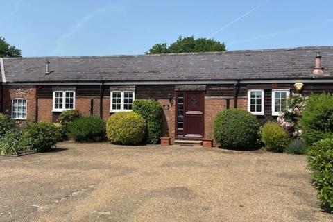 2 bedroom detached bungalow to rent, Wiggonholt, Pulborough