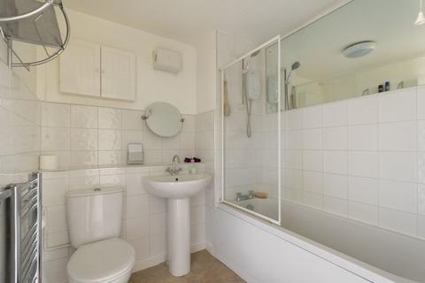 2 bedroom flat for sale, Holly Mount, Hagley Road, Edgbaston, B16