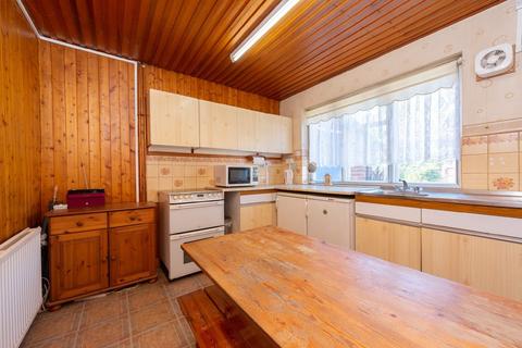 3 bedroom terraced house for sale - Greenfields Road., Reading