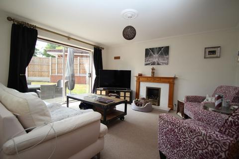 4 bedroom detached house to rent - Chancellor Avenue, Chelmsford