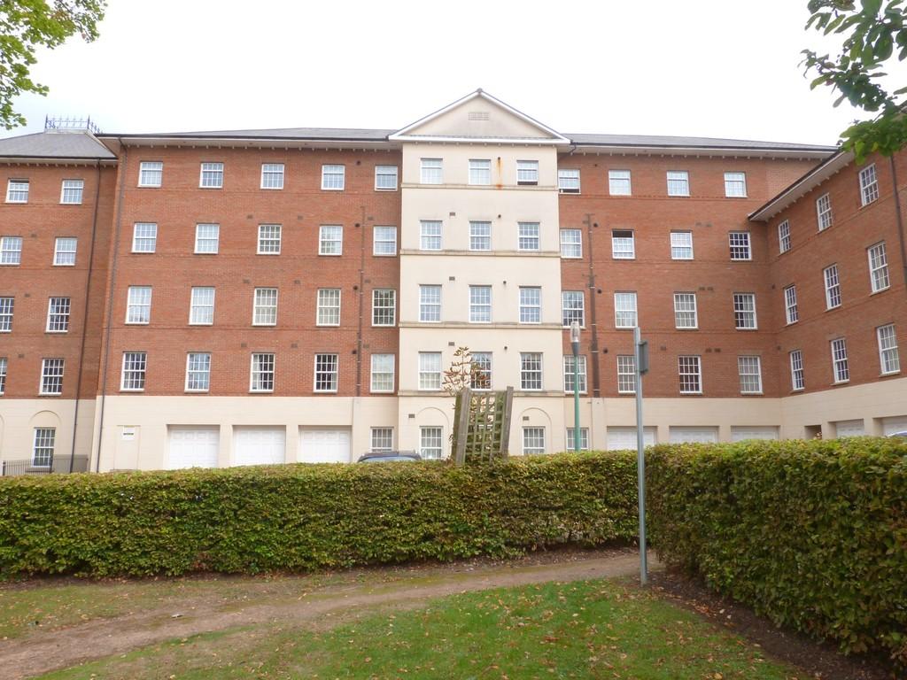 victoria-house-mayhill-way-gloucester-2-bed-apartment-147-000