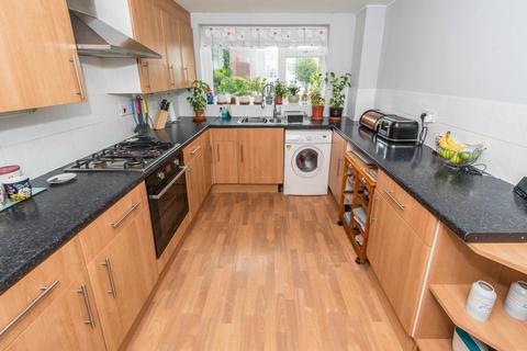 2 bedroom ground floor flat for sale - Woodcote Road, South Wallington