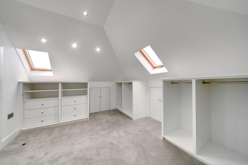 Walk-In Wardrobe
